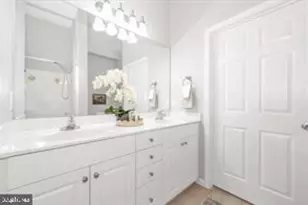 7 Booth St, Gaithersburg, MD 20878 - Photo 17