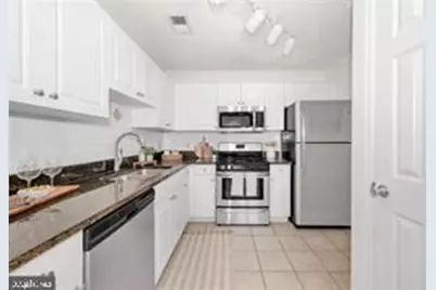 7 Booth Street #406, Gaithersburg, MD 20878 - Photo 3