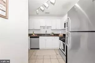 7 Booth St, Gaithersburg, MD 20878 - Photo 7