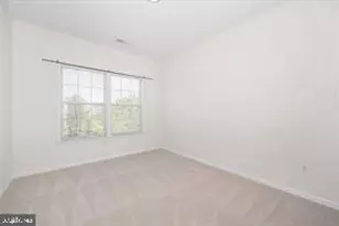 7 Booth St, Gaithersburg, MD 20878 - Photo 13