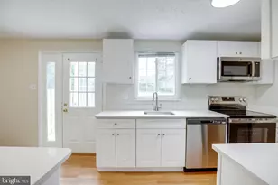 21 Dufief Ct, North Potomac, MD 20878 - Photo 7