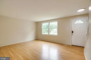 21 Dufief Ct, North Potomac, MD 20878 - Photo 3