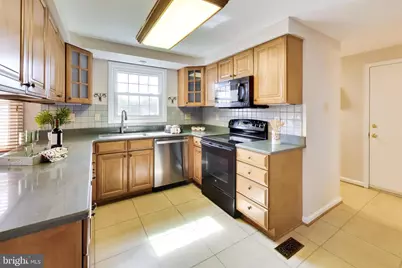 14645 Rolling Green Way, North Potomac, MD 20878 - Photo 7