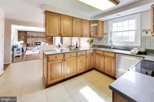 14645 Rolling Green Way, North Potomac, MD 20878 - Photo 31
