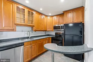 9701 Fields Rd, Gaithersburg, MD 20878 - Photo 13