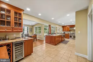 6 Old Stage Ct, Rockville, MD 20852 - Photo 7