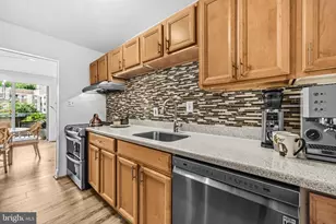 7501 Democracy Blvd, Bethesda, MD 20817 - Photo 11