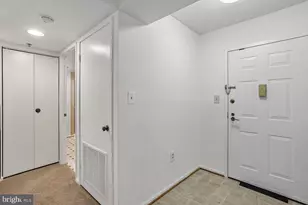 15100 Interlachen Dr, Silver Spring, MD 20906 - Photo 5