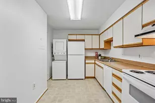 15100 Interlachen Dr, Silver Spring, MD 20906 - Photo 19