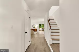 19123 Grotto Ln, Germantown, MD 20874 - Photo 3