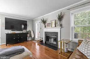 18745 Martins Landing Dr, Germantown, MD 20874 - Photo 9