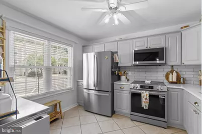 18745 Martins Landing Drive, Germantown, MD 20874 - Photo 15
