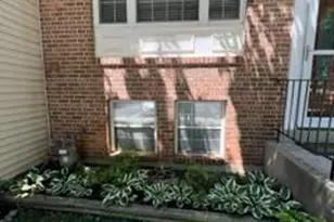7701 Hiawatha Ln, Rockville, MD 20855 - Photo 3