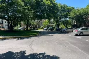 7701 Hiawatha Ln, Rockville, MD 20855 - Photo 5