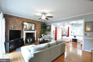 2212 McAuliffe Dr, Rockville, MD 20851 - Photo 5