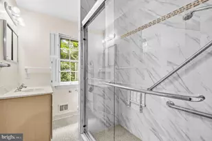 5605 Alta Vista Rd, Bethesda, MD 20817 - Photo 13