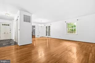 5605 Alta Vista Rd, Bethesda, MD 20817 - Photo 9
