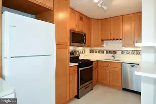 4515 Willard Ave, Chevy Chase, MD 20815 - Photo 15