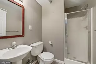 12213 Galesville Dr, Gaithersburg, MD 20878 - Photo 29