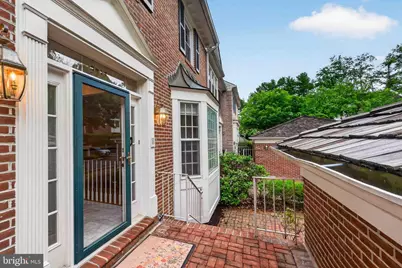 8016 Quarry Ridge Way, Bethesda, MD 20817 - Photo 3