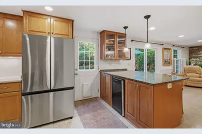 7006 Old Cabin Lane, Rockville, MD 20852 - Photo 7