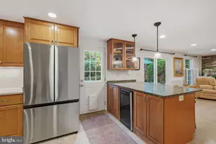 7006 Old Cabin Ln, Rockville, MD 20852 - Photo 7