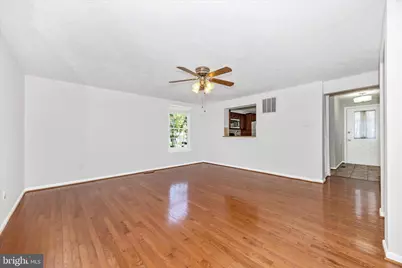 14019 Teaneck Terrace, Gaithersburg, MD 20878 - Photo 9