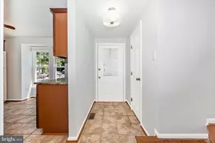 14019 Teaneck Terrace, Gaithersburg, MD 20878 - Photo 5