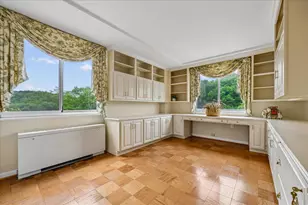 10401 Grosvenor Pl, Rockville, MD 20852 - Photo 13