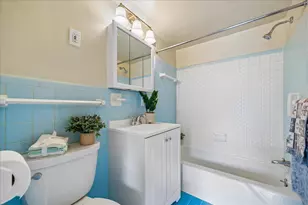 10401 Grosvenor Pl, Rockville, MD 20852 - Photo 15