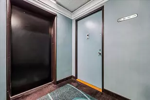 10401 Grosvenor Pl, Rockville, MD 20852 - Photo 3