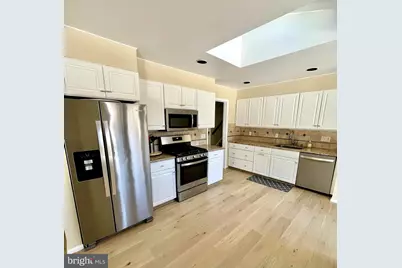 11117 Whisperwood Lane, North Bethesda, MD 20852 - Photo 13