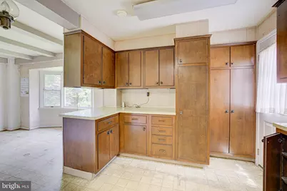 5905 Wilson Lane, Bethesda, MD 20817 - Photo 13