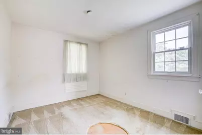 5905 Wilson Lane, Bethesda, MD 20817 - Photo 17