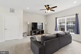 139 Dickenson Dr, Gaithersburg, MD 20878 - Photo 37