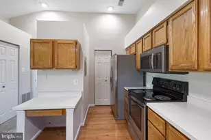 12221 Eagles Nest Ct, Germantown, MD 20874 - Photo 13