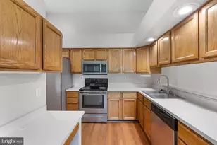 12221 Eagles Nest Ct, Germantown, MD 20874 - Photo 11