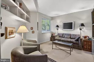 5600 Wisconsin Ave, Chevy Chase, MD 20815 - Photo 11