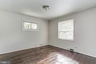 517 Calvin Ln, Rockville, MD 20851 - Photo 9