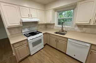 18428 Gardenia Way, Gaithersburg, MD 20879 - Photo 3