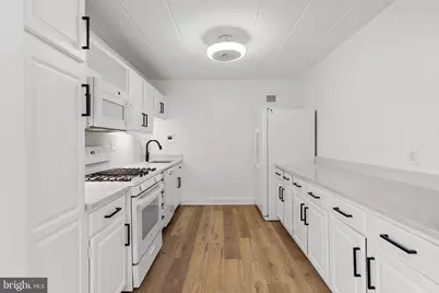 4800 Chevy Chase Drive #408, Chevy Chase, MD 20815 - Photo 5