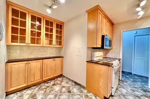 10500 Rockville Pike, Rockville, MD 20852 - Photo 3
