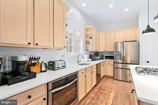 306 Trotter Farm Dr, Rockville, MD 20850 - Photo 23