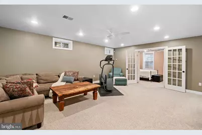 306 Trotter Farm Drive, Rockville, MD 20850 - Photo 53