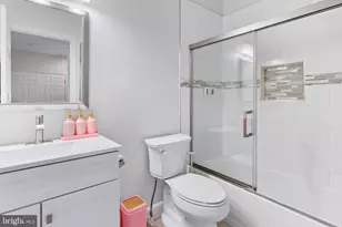 306 Trotter Farm Dr, Rockville, MD 20850 - Photo 47