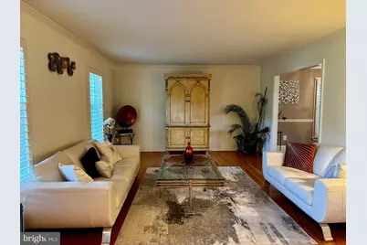 16017 Daven Pine Court, Gaithersburg, MD 20878 - Photo 5