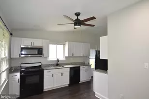 14011 Eagle Ct, Rockville, MD 20853 - Photo 11