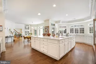 9646 Eagle Ridge Dr, Bethesda, MD 20817 - Photo 9