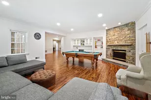 9646 Eagle Ridge Dr, Bethesda, MD 20817 - Photo 25