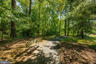 9646 Eagle Ridge Dr, Bethesda, MD 20817 - Photo 41